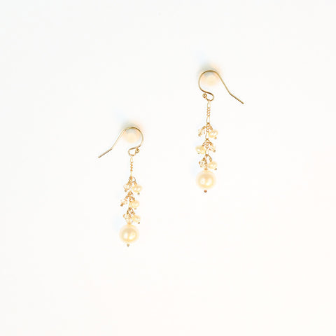 Pearl & Swarovski crystal Earrings A